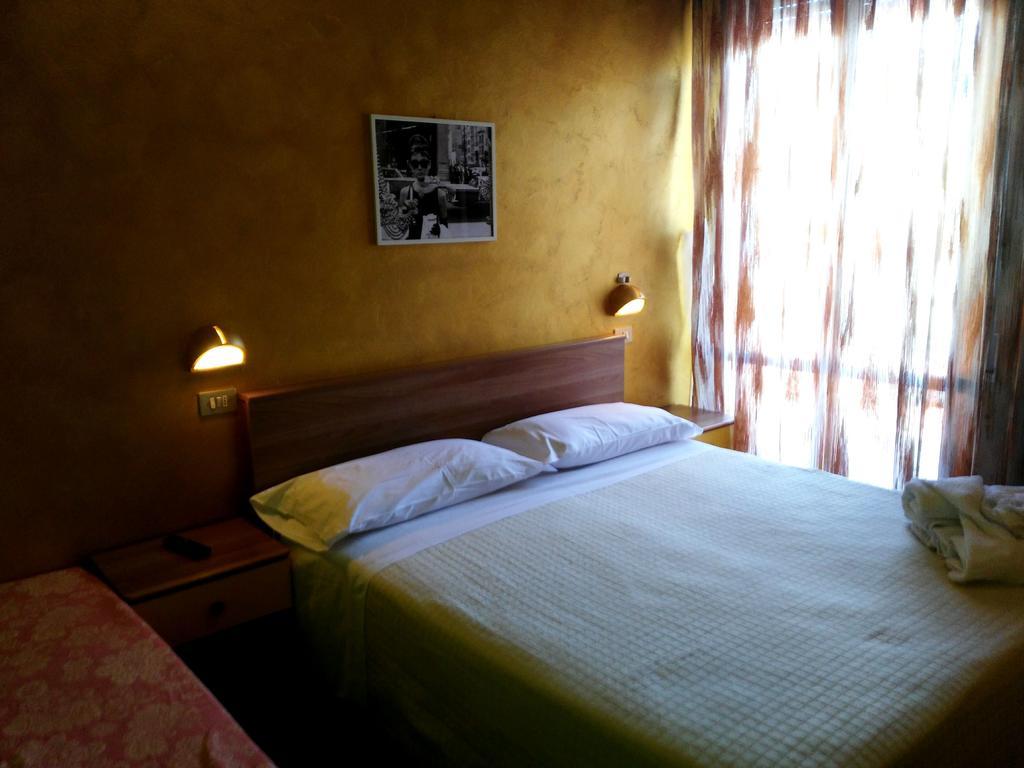 Hotel Simon Rimini Eksteriør bilde
