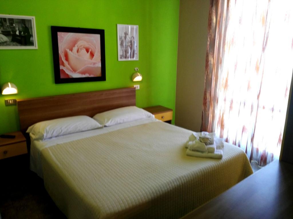 Hotel Simon Rimini Eksteriør bilde