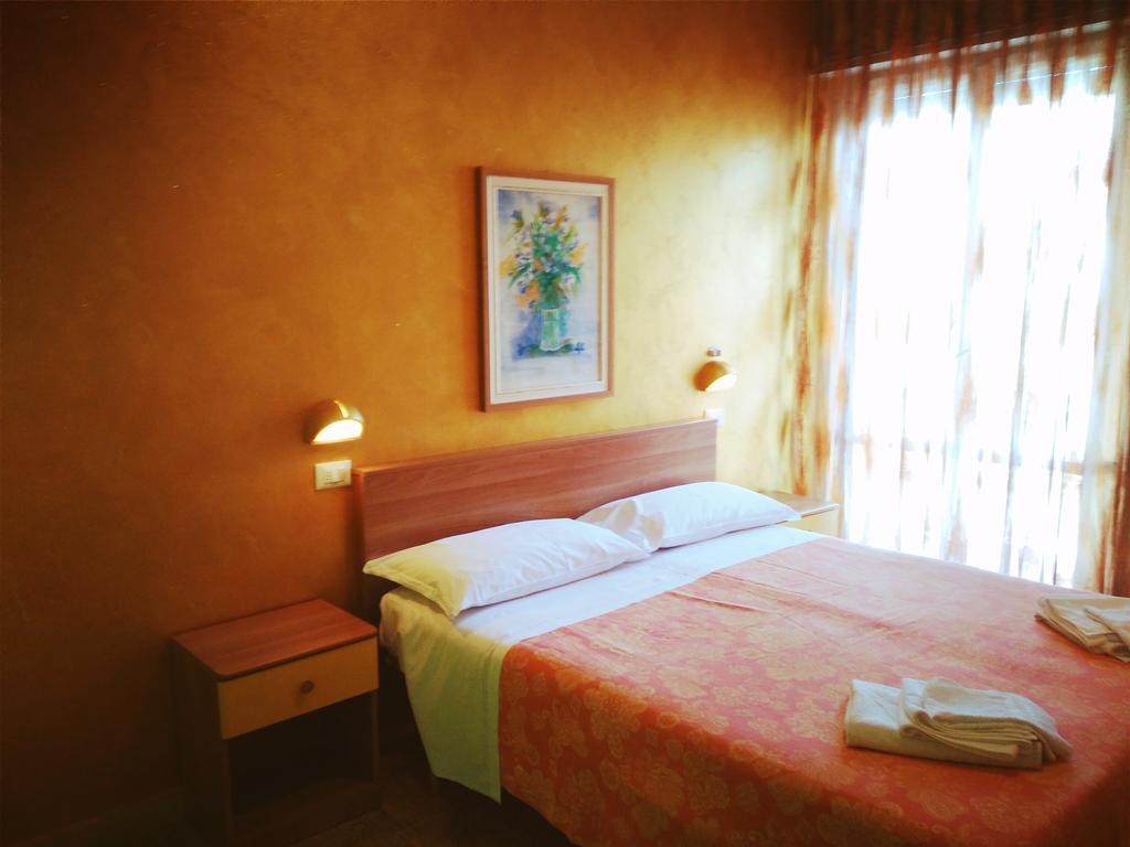 Hotel Simon Rimini Eksteriør bilde