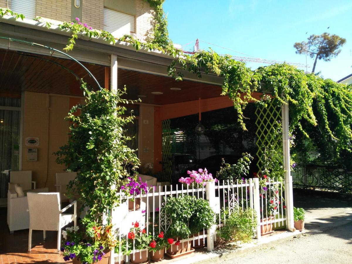 Hotel Simon Rimini Eksteriør bilde